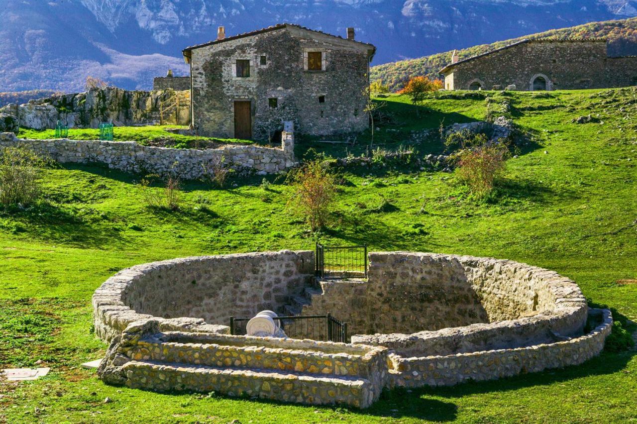 Complesso Turistico Aurora - Appartamenti Poggio Picenze 外观 照片