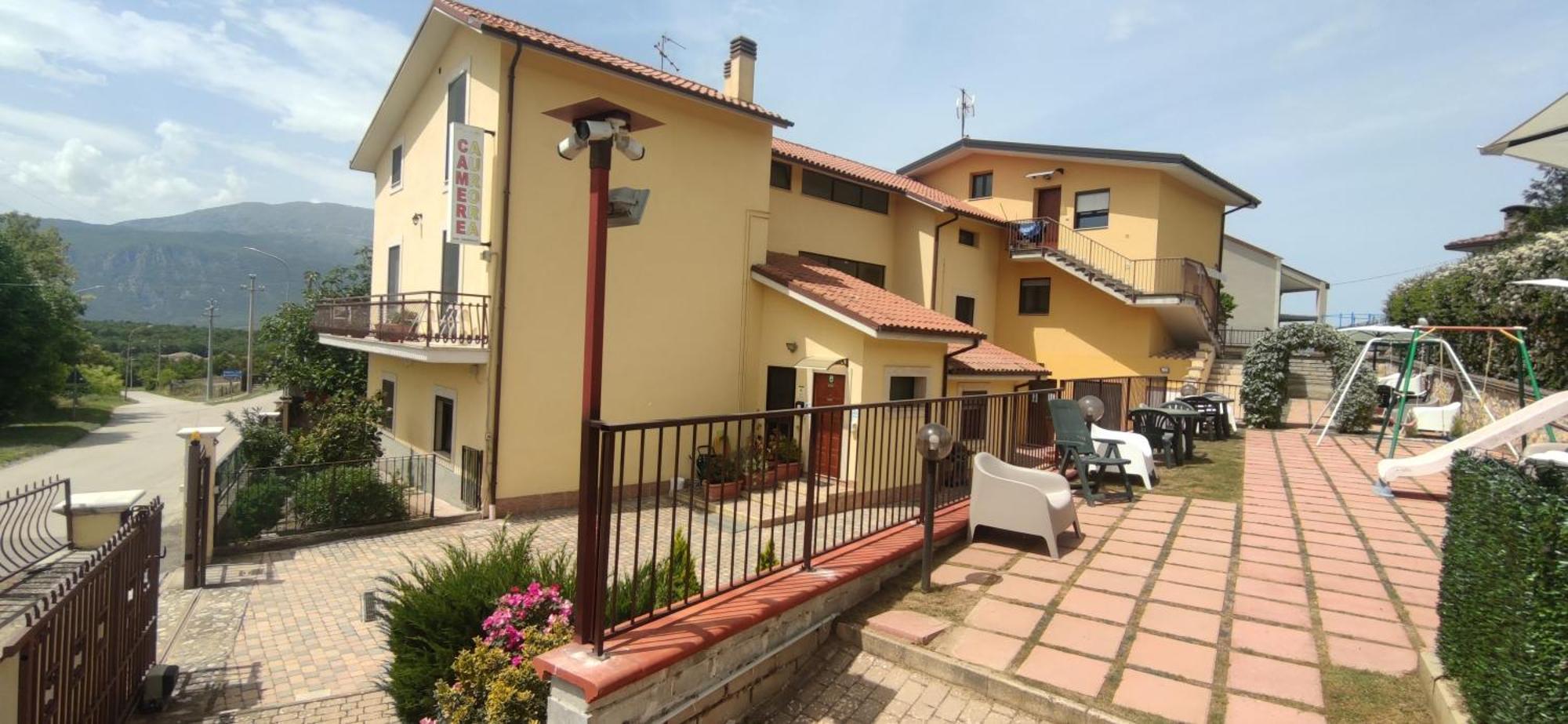 Complesso Turistico Aurora - Appartamenti Poggio Picenze 外观 照片
