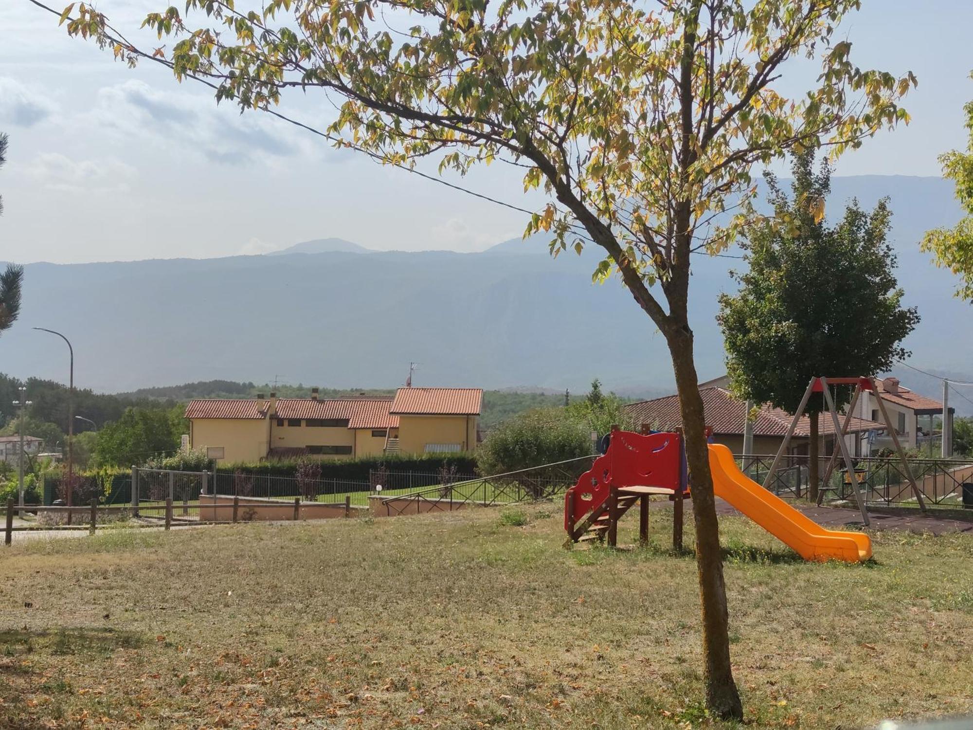 Complesso Turistico Aurora - Appartamenti Poggio Picenze 外观 照片